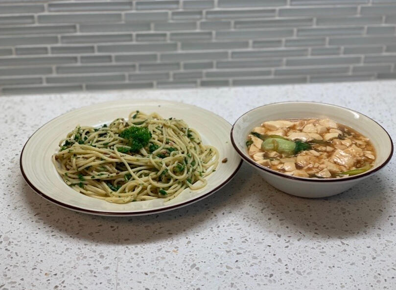Spaghetti aglio e olio &amp; silken tofu and bokchoy stir-fry